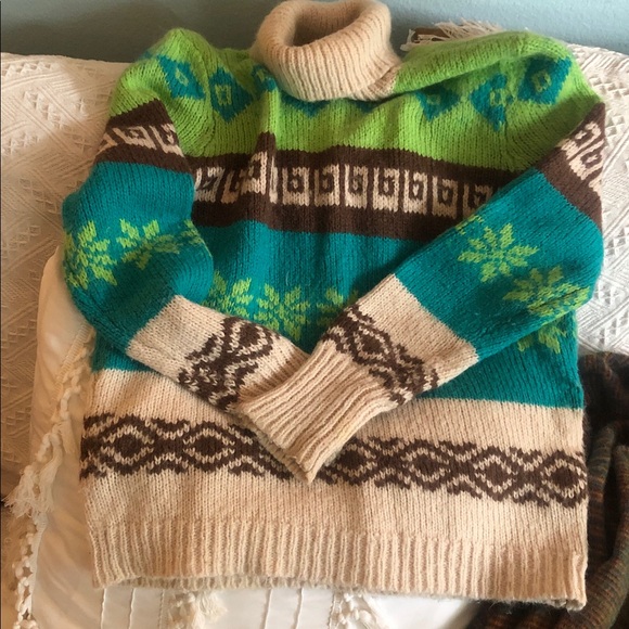 Old Navy Green and Cream Knit Sweater - Picture 5 of 6